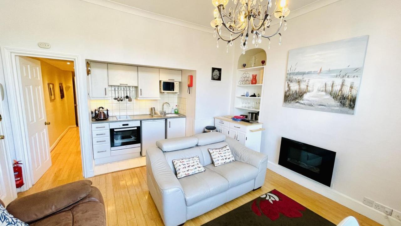 2 Dartview - Close To The Water, River Views, Ground Floor Access * Dartmouth